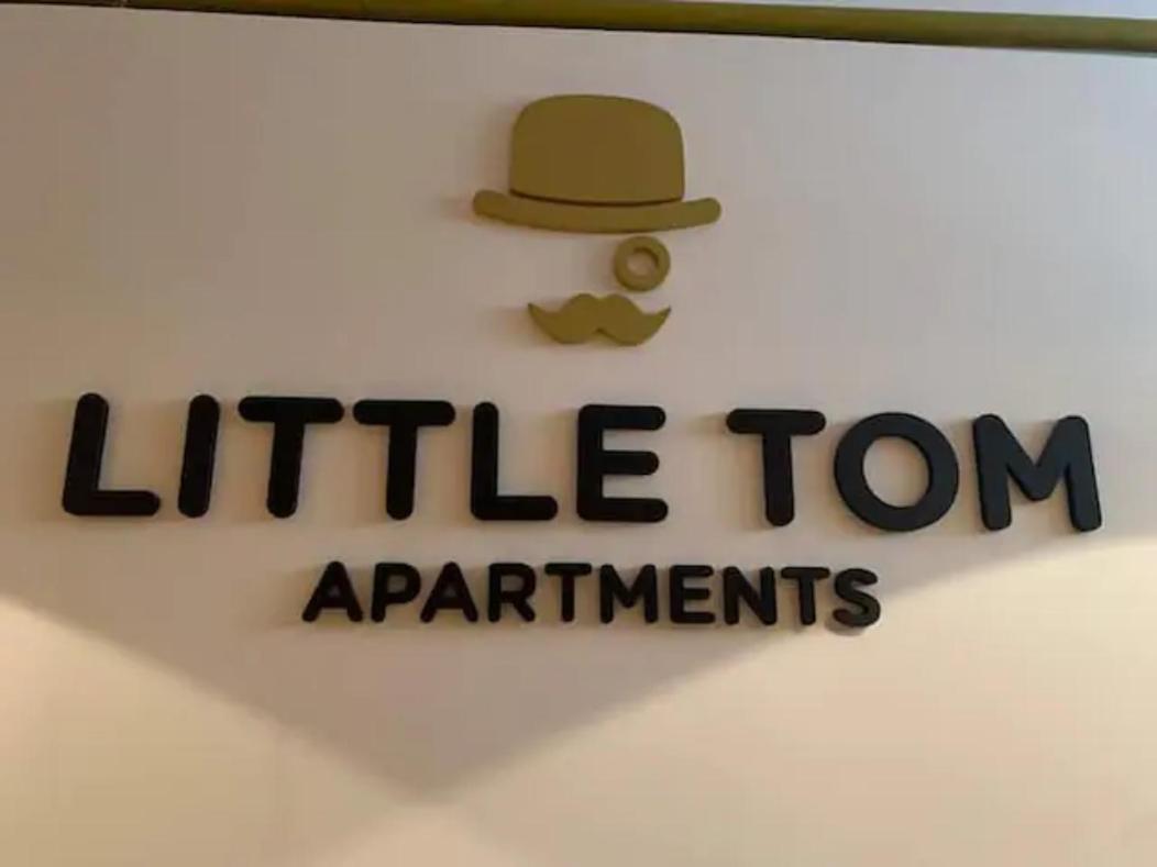 Little Tom Apartments Prága Kültér fotó
